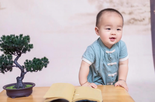 淮滨宝宝爱吐奶是什么原因