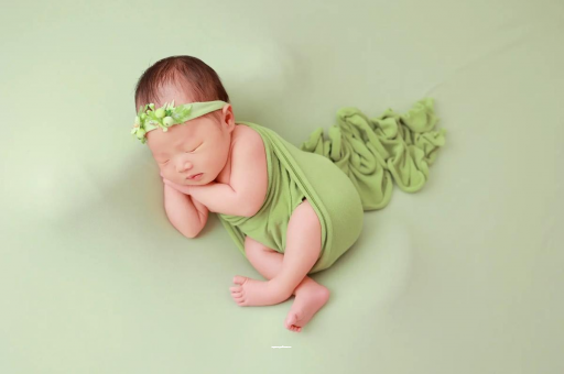 淮滨宝宝趴着睡是积食吗 淮滨宝宝趴着睡是积食吗